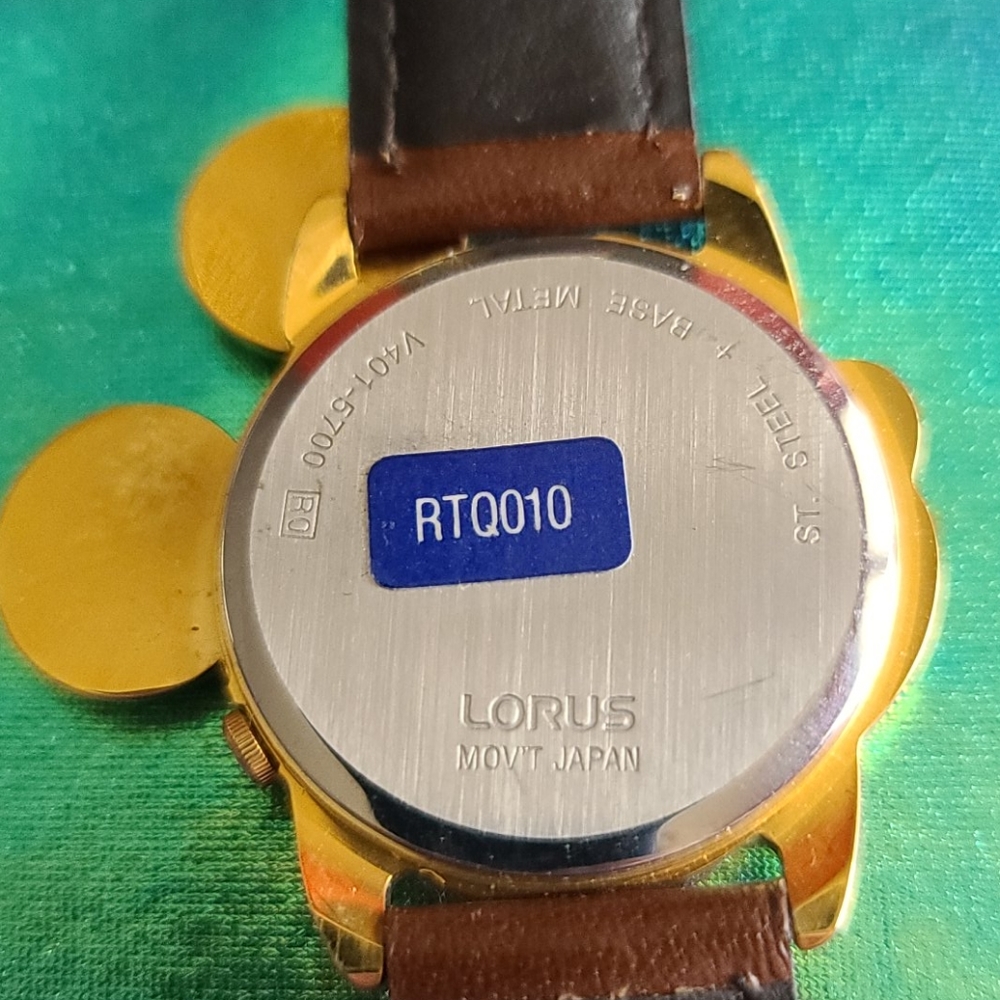 Watch - Picture 2 of 3